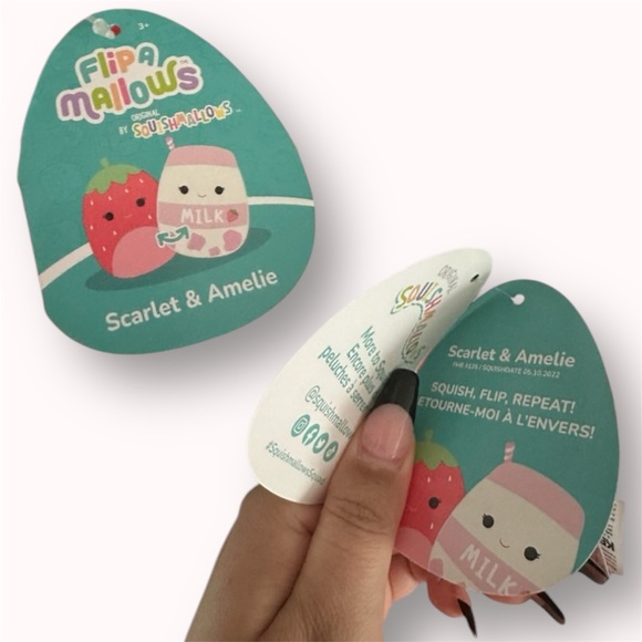 NWT 8" Amelie the milk & Scarlet the strawberry Flipamallow Squishmallow - Picture 2 of 4
